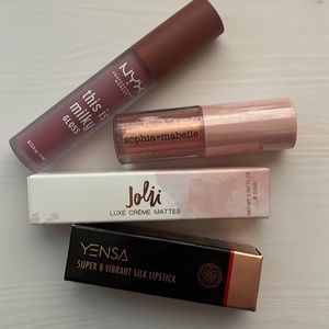 Lipgloss/Lipstick Bundle